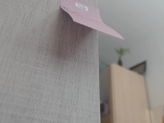 Capturi de ecran de difuzare Ylangg
