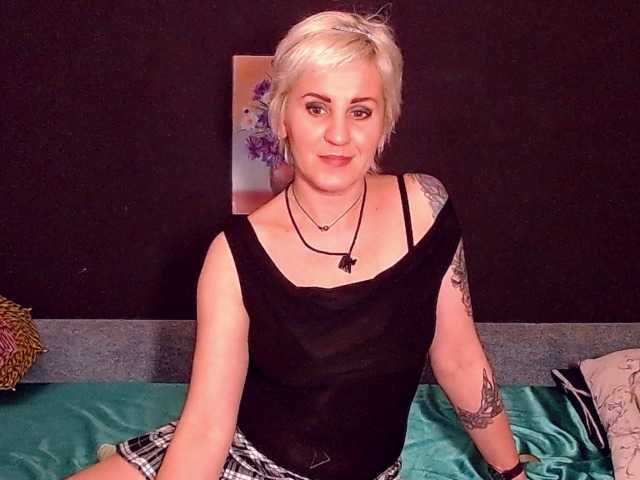 Capturi de ecran de difuzare Amrolla