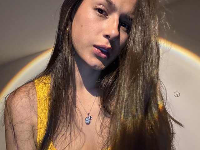 Fotografie a profilului Ayla-