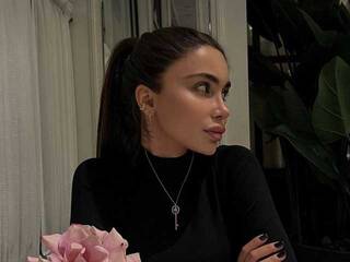 Chat video erotic Angelina_kisa001