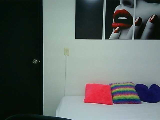 Capturi de ecran de difuzare sexxxcandy