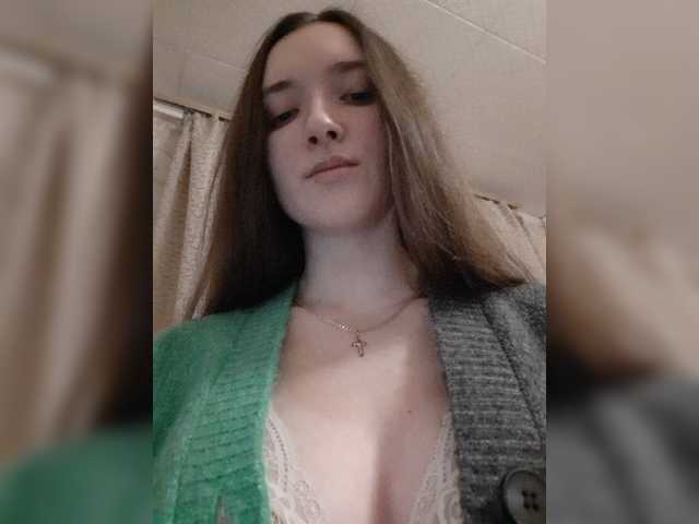 Capturi de ecran de difuzare Naughty__Girl