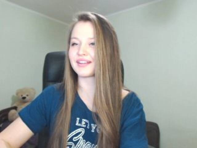 Capturi de ecran de difuzare _YoungGirl_