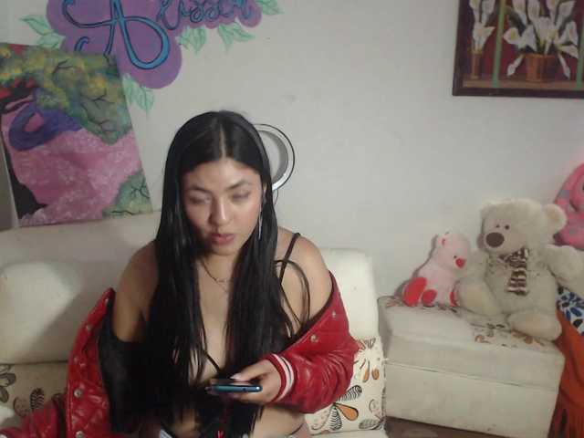 Capturi de ecran de difuzare BambiTaylor