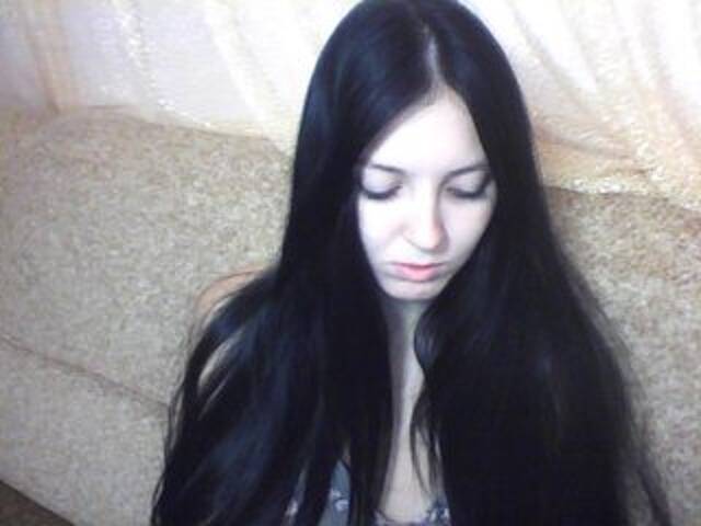 Capturi de ecran de difuzare Milaya_Mila