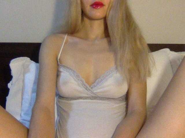 Fotografii barbie-blond #new#hot#blond#cumshow#masturbate#strip