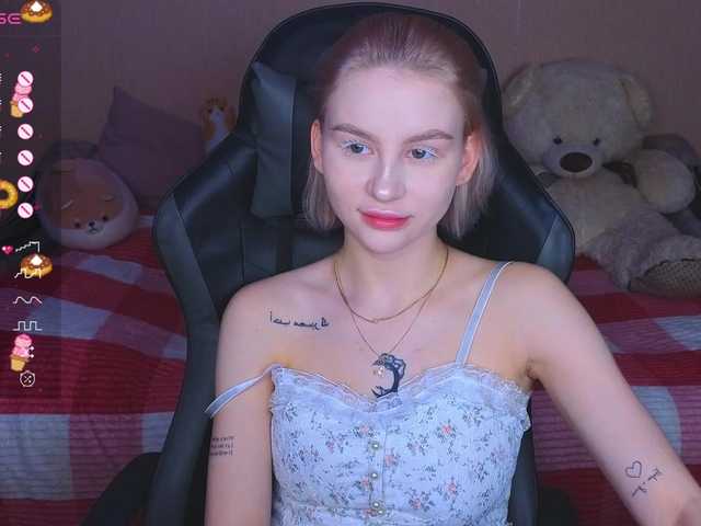 Capturi de ecran de difuzare barbieee-doll