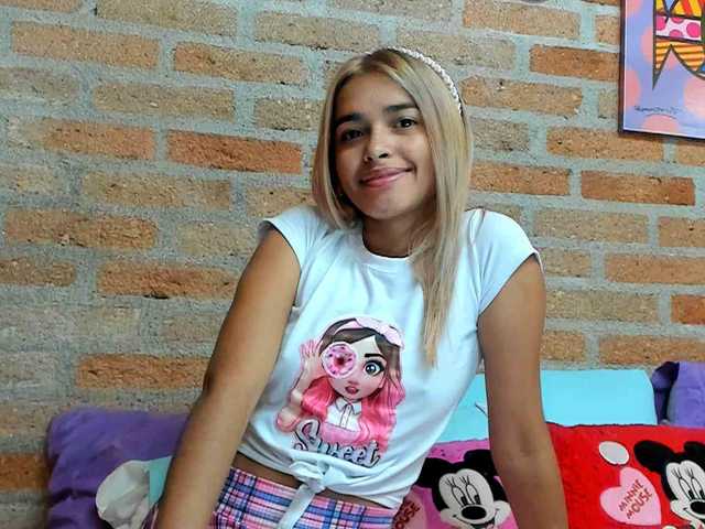 Fotografie a profilului barelylegal18