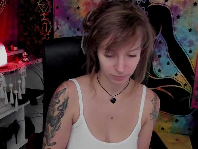 Capturi de ecran de difuzare BayleeDesire