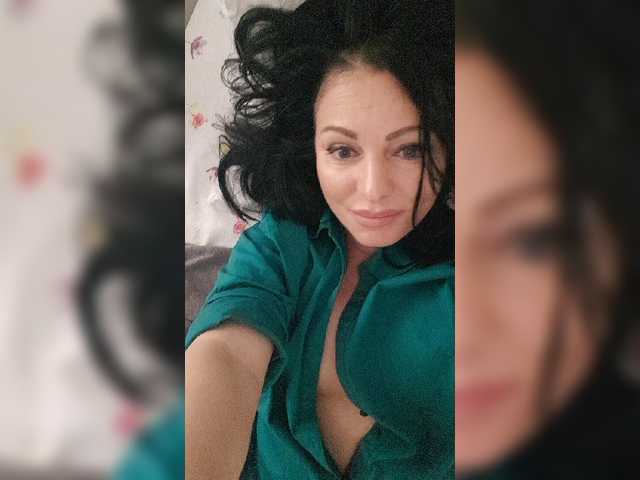 Capturi de ecran de difuzare Belle2u