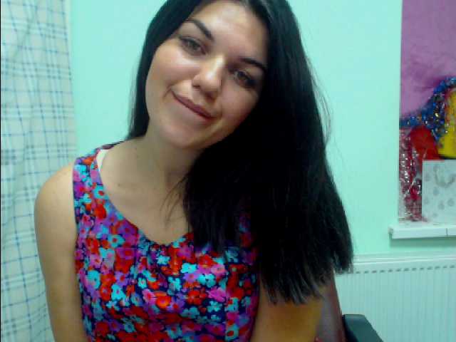 Capturi de ecran de difuzare BellyBella