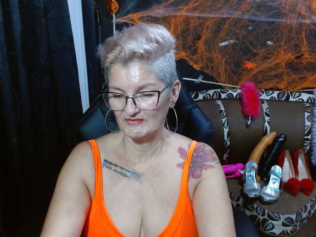 Fotografii bety-cum2 Do we play until you try all my juices?