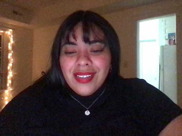 Capturi de ecran de difuzare BigandPretty