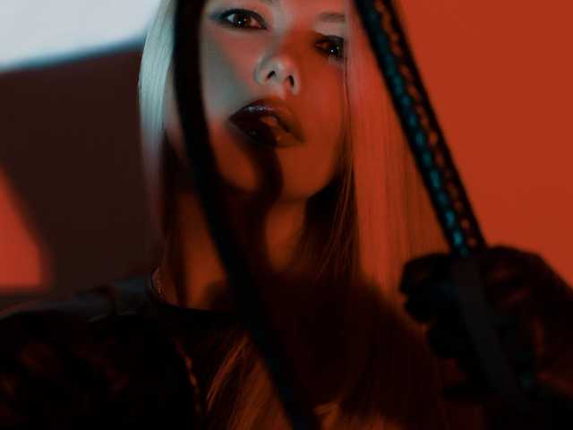 Fotografie a profilului ---mistress---