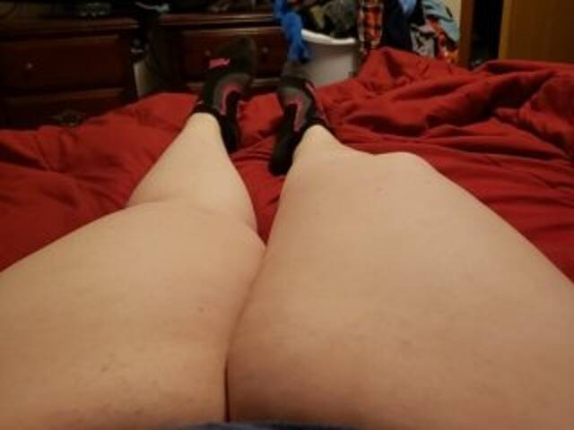 Capturi de ecran de difuzare BigBootyKandi