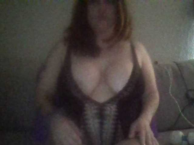 Capturi de ecran de difuzare Billie24