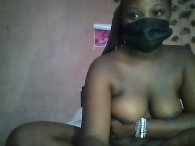 Capturi de ecran de difuzare Blackgal