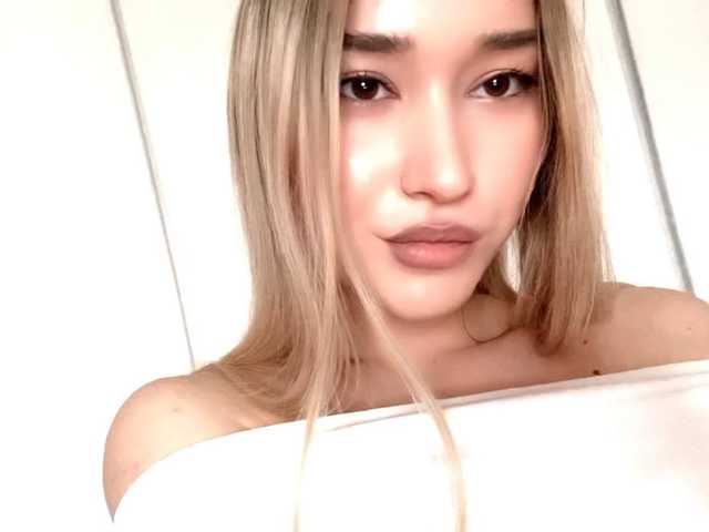 Fotografie a profilului Blond-Whine