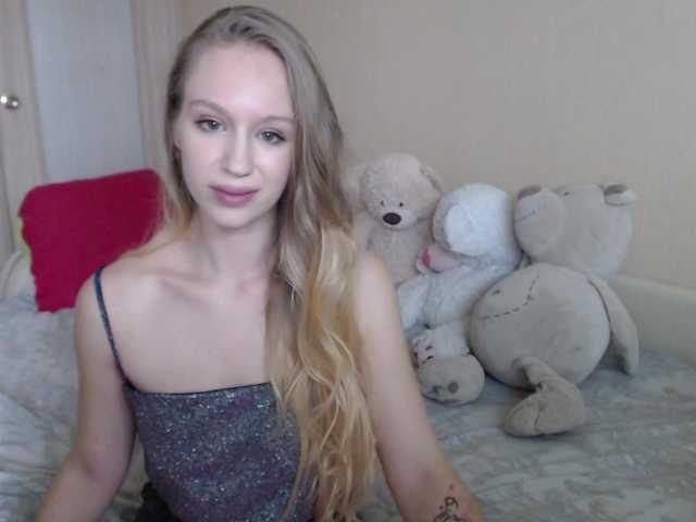 Fotografii BlondeAlice Hello! Im Alice, glad to see u here! Tip me for buzz my pussy! Take me in my pvt show first! Muah!