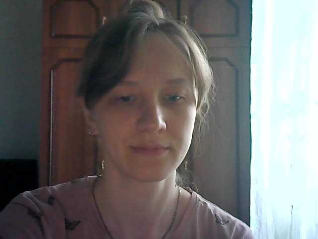 Capturi de ecran de difuzare LiaMystery