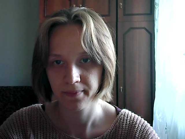 Capturi de ecran de difuzare LiaMystery