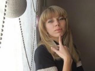 Fotografie a profilului blondlora