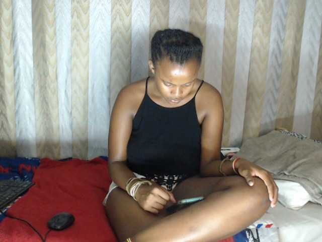 Capturi de ecran de difuzare BlondQ2003