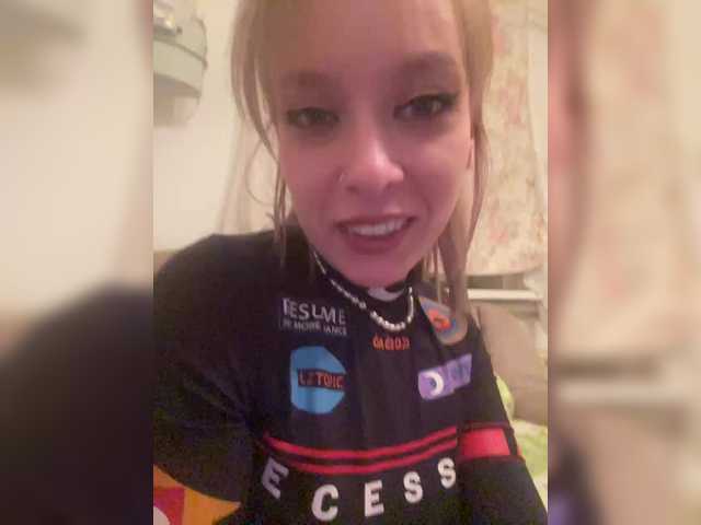 Capturi de ecran de difuzare BlondyShawty