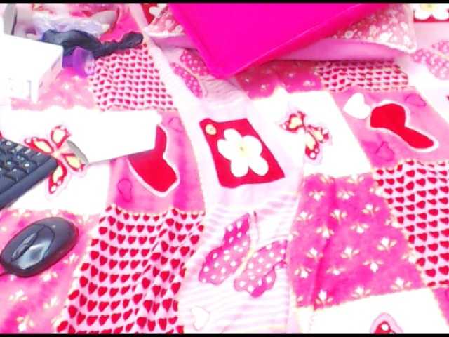 Capturi de ecran de difuzare BombShell2u