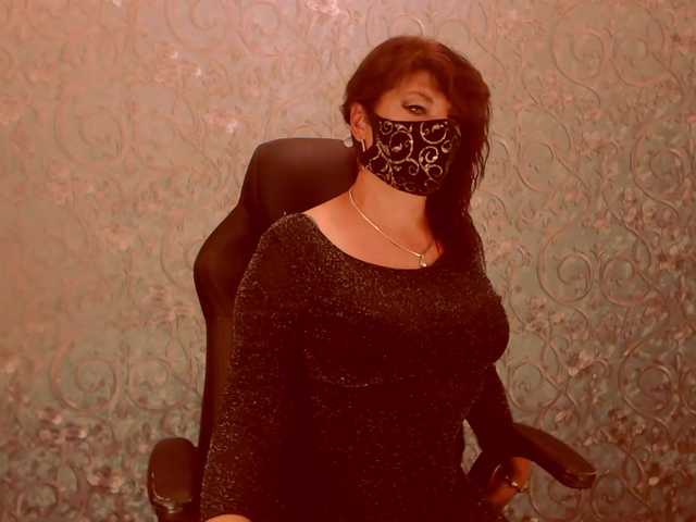 Capturi de ecran de difuzare Infinitely2