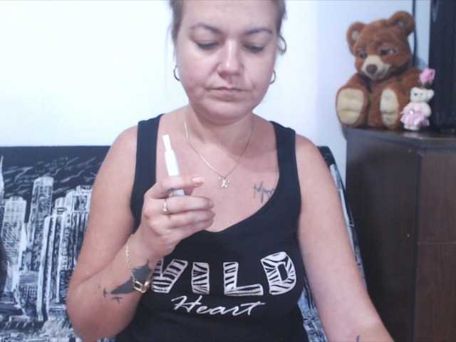 Capturi de ecran de difuzare Softhottmilf