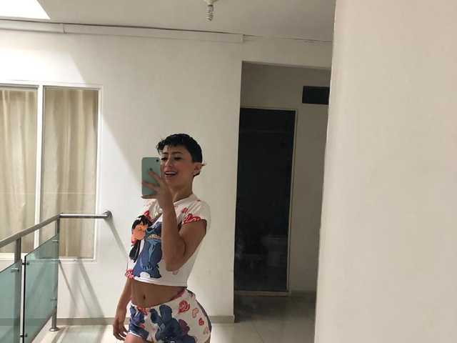 Chat video erotic bootyliciousx
