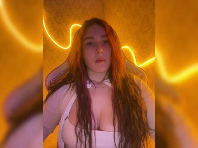 Capturi de ecran de difuzare BoredGirl