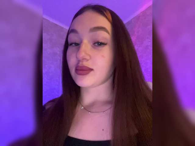 Capturi de ecran de difuzare BoredGirl