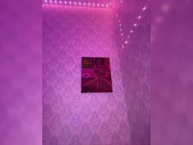 Capturi de ecran de difuzare BoredGirl