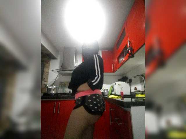 Capturi de ecran de difuzare Brendali_G