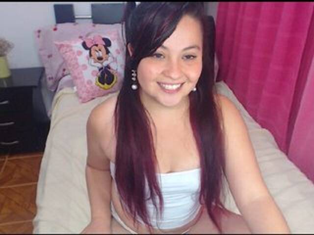 Capturi de ecran de difuzare BrianaCole