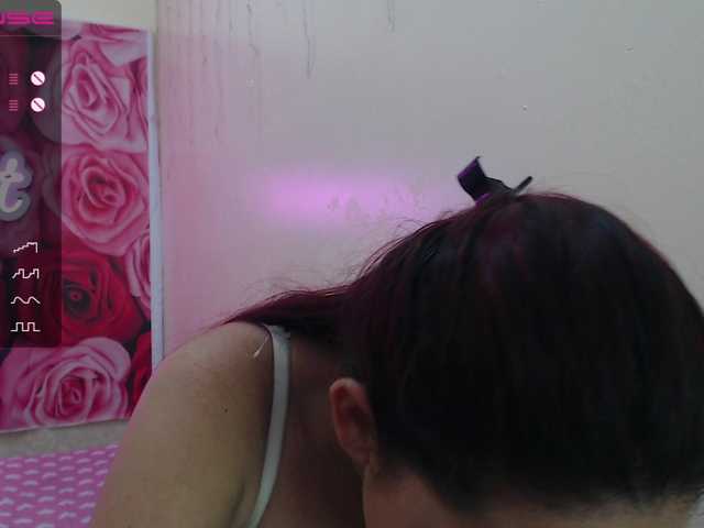 Capturi de ecran de difuzare BrianaPeres