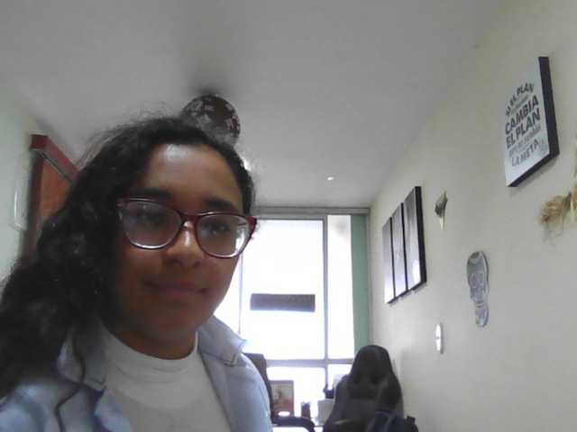 Fotografie a profilului brit-cm