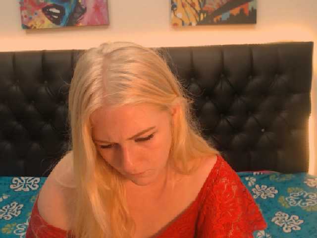 Capturi de ecran de difuzare brithany-coll