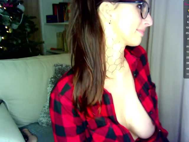 Capturi de ecran de difuzare tattooedKika