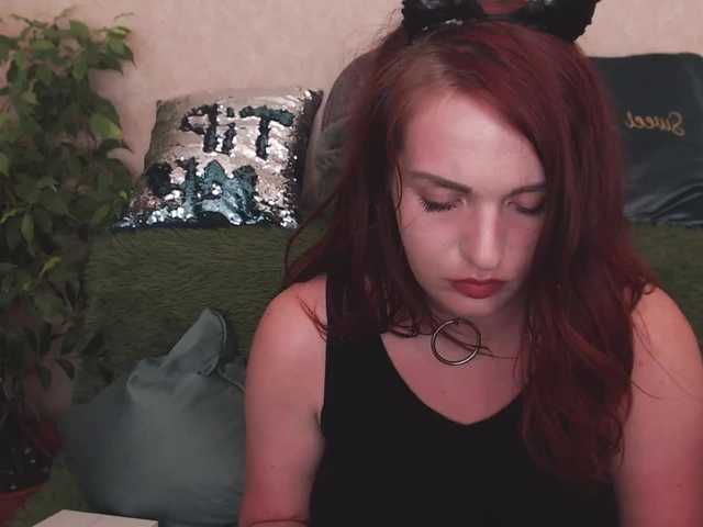 Capturi de ecran de difuzare Busilady