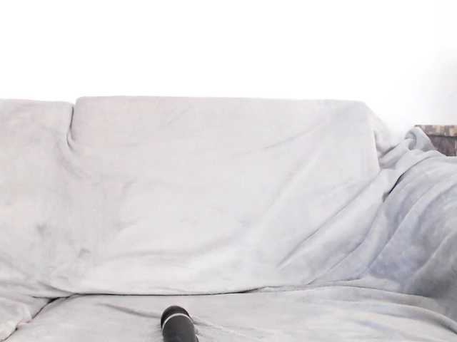 Capturi de ecran de difuzare BustySteffy