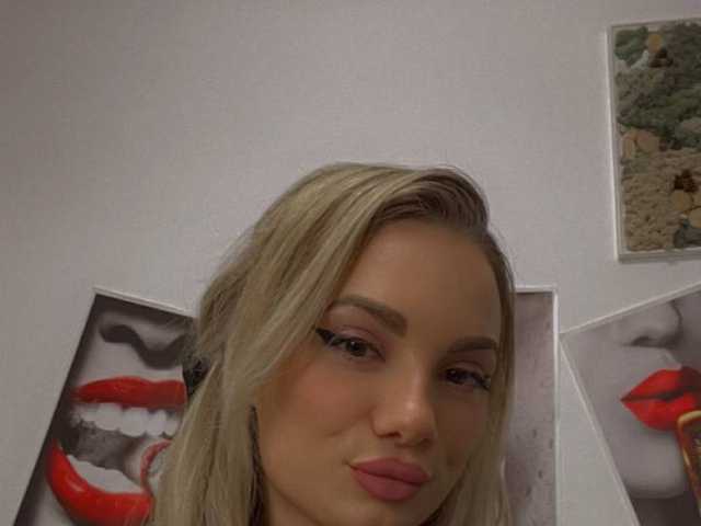 Fotografie a profilului CallmeAnna