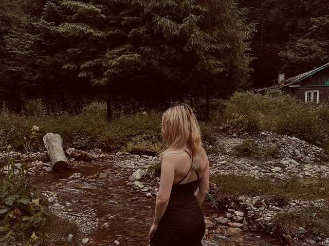 Fotografie a profilului CallmeAnna
