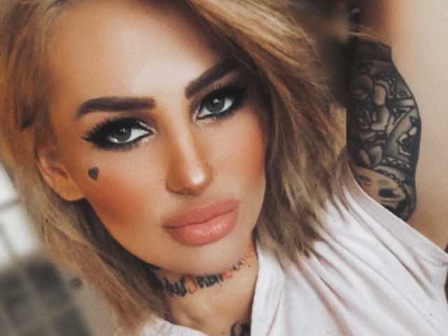 Fotografie a profilului CallMeBadGirl