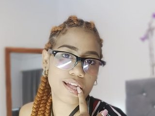 Chat video erotic CamilaLee