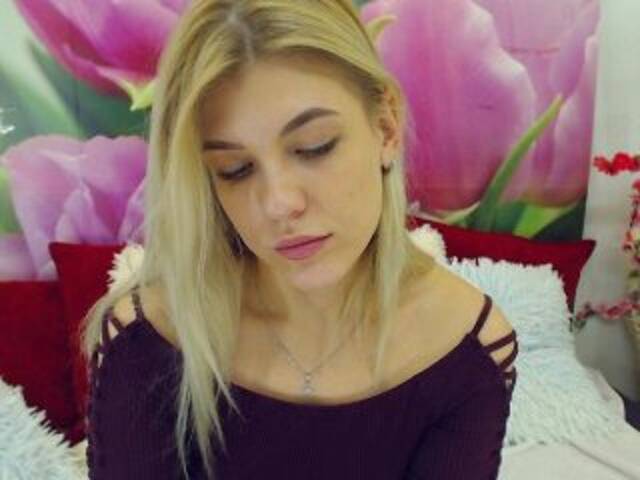 Capturi de ecran de difuzare CamomillaG