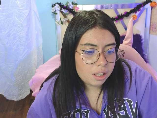 Capturi de ecran de difuzare candy-tay