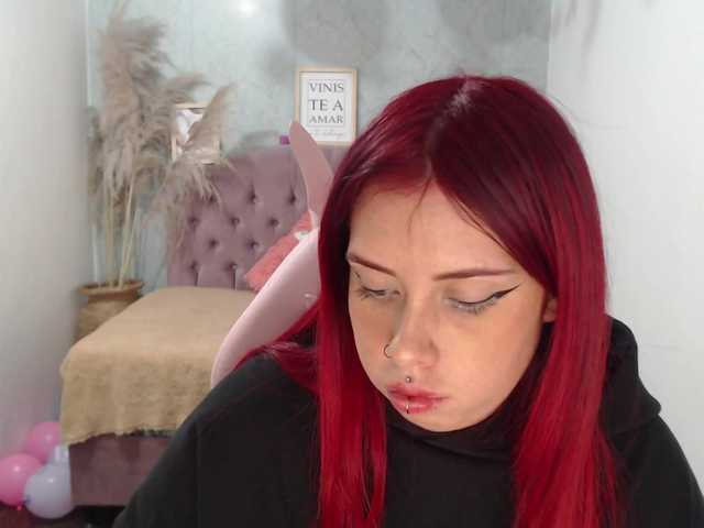 Capturi de ecran de difuzare candy-tay